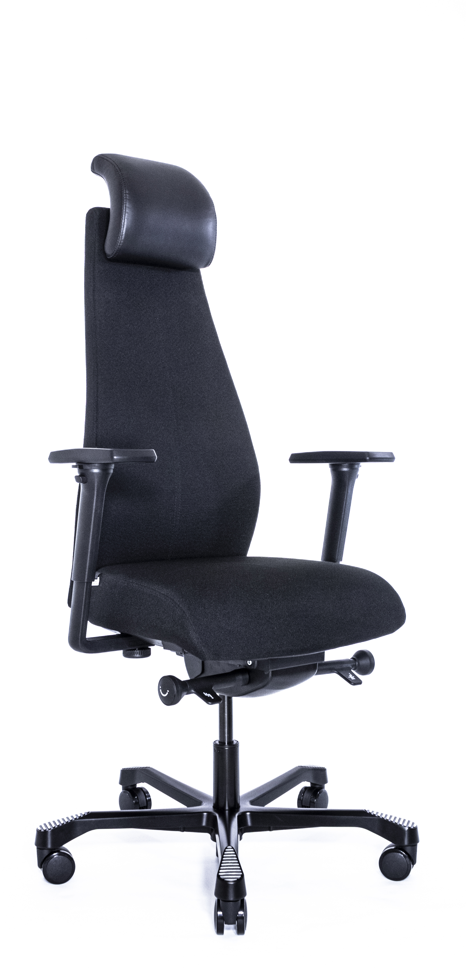 Эргономичное кресло Falto FIRST (наклон вперёд, зауженная спинка, ткань, чёрный)