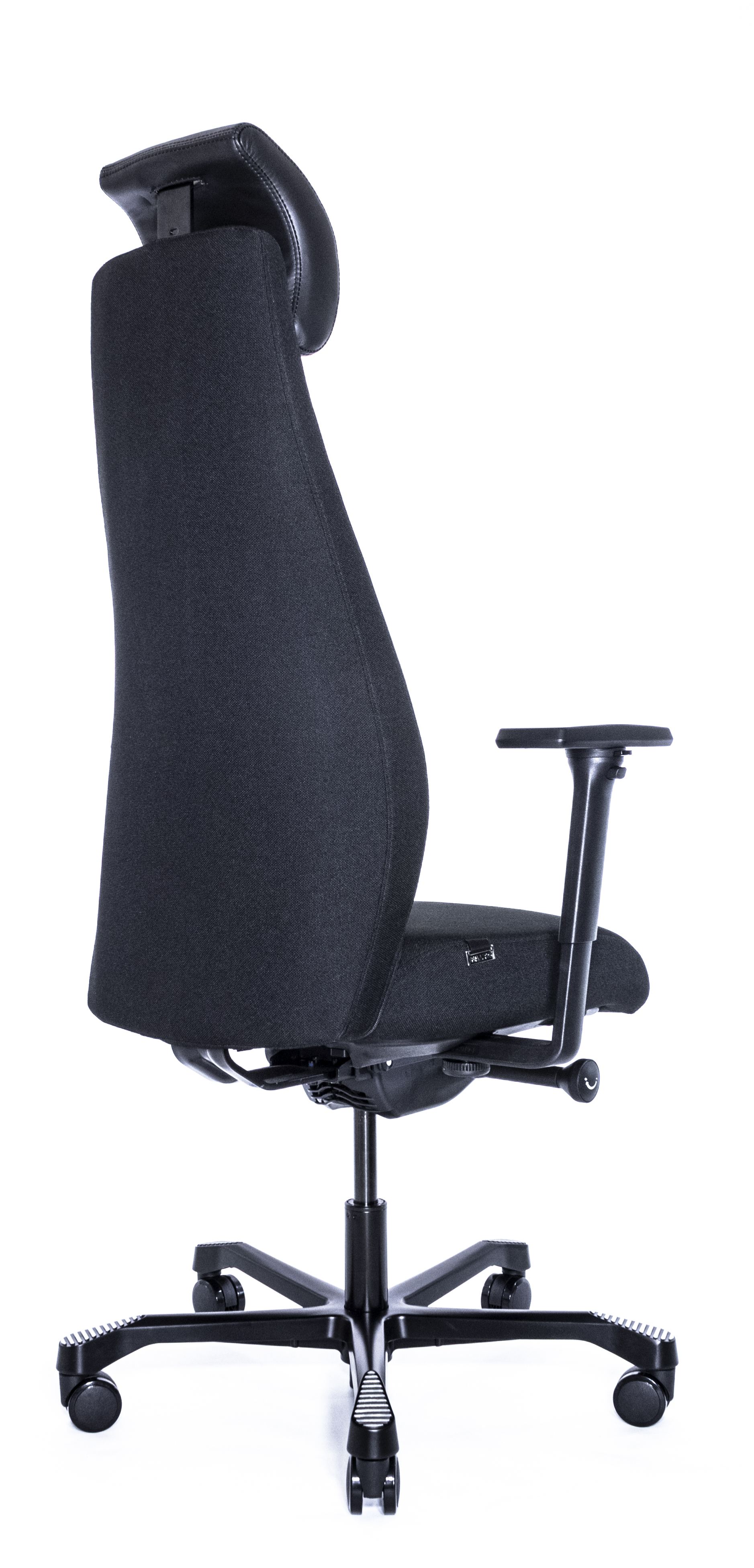 Эргономичное кресло Falto FIRST (наклон вперёд, зауженная спинка, ткань, чёрный)