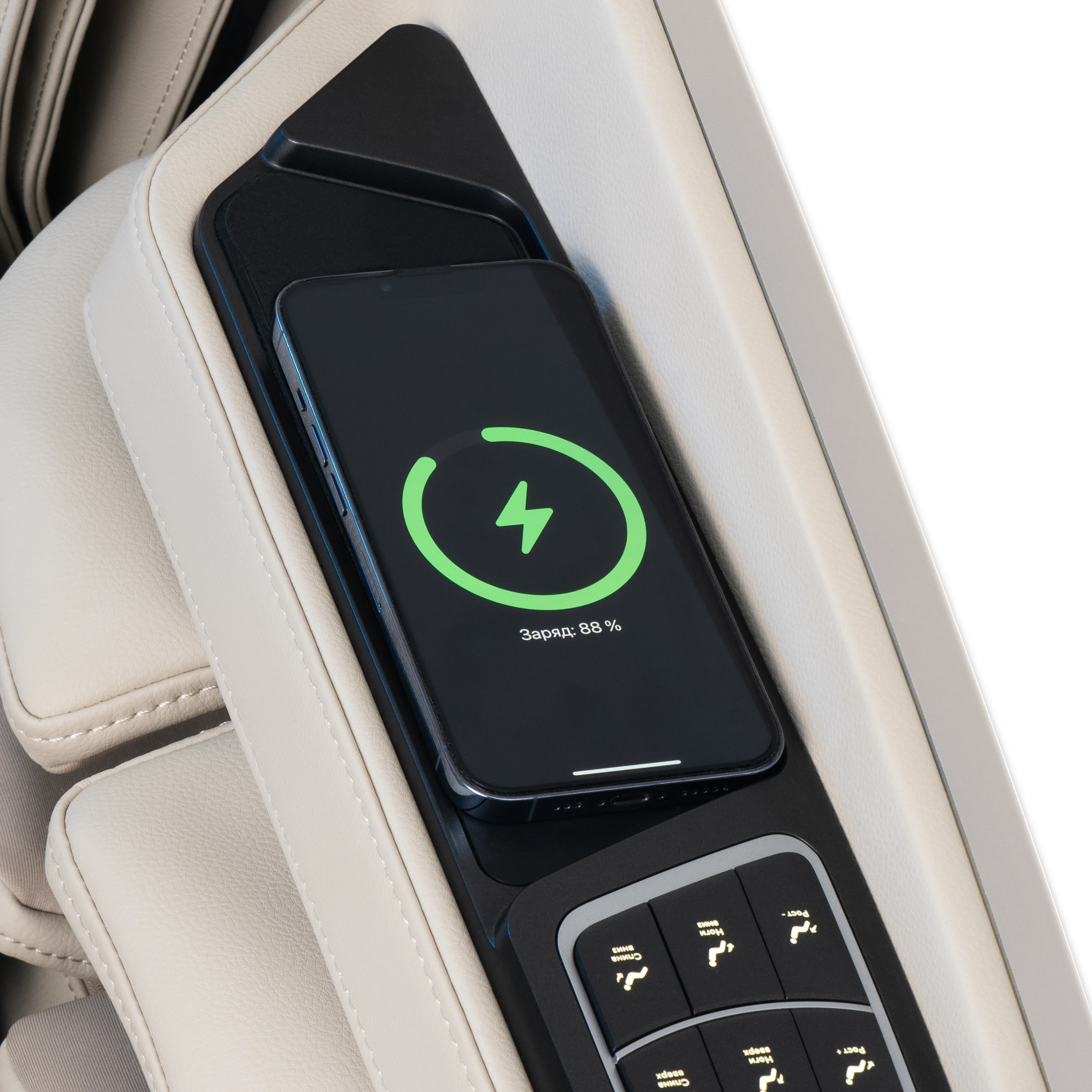 Массажное кресло Ergonova Aviator X Beige